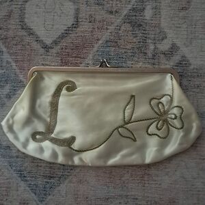 Clover Cream Clutch🍀✨️